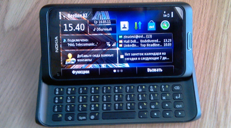 Nokia E7. Фото Tengrinews.kz