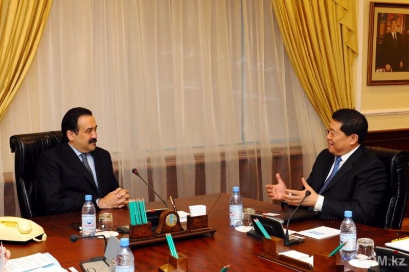 Премьер-министр РК и вице-президент АБР. Фото с сайта pm.kz
