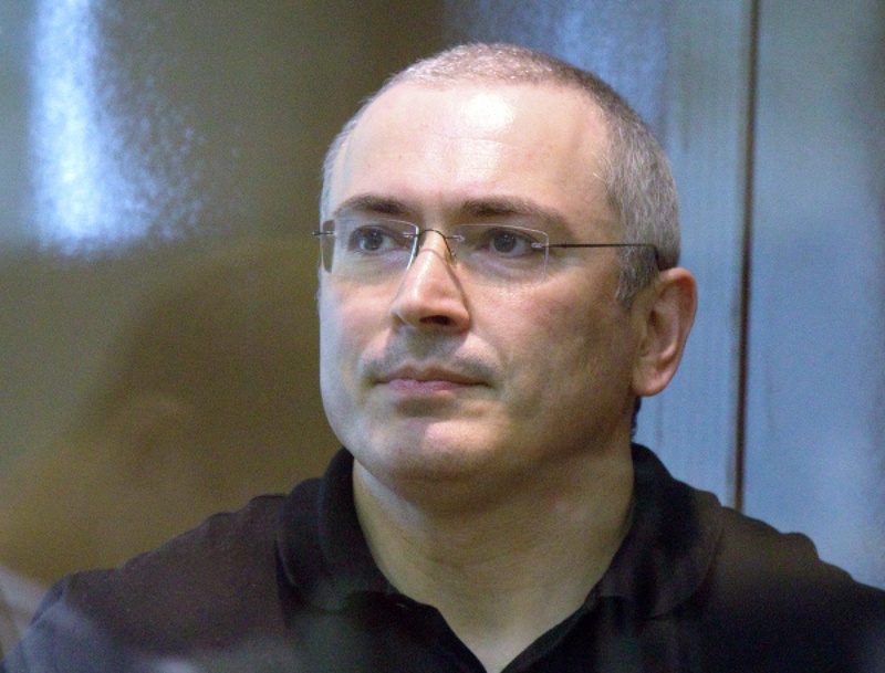 Экс-глава ЮКОСа Михаил Ходорковский в зале Московского городского суда. Фото РИА Новости