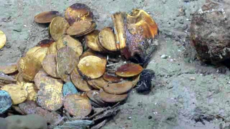 Монеты с с испанского фрегата Nuestra Senora de las Mercedes. Фото с сайта simplynetworking.es