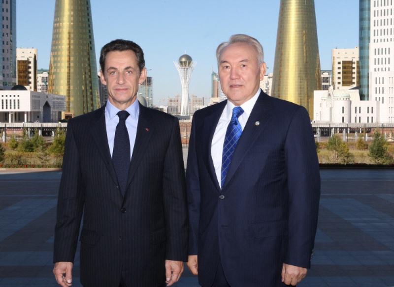 Нурсултан Назарбаев и Николя Саркози на встрече в Астане (2009 год). Фото РИА Новости