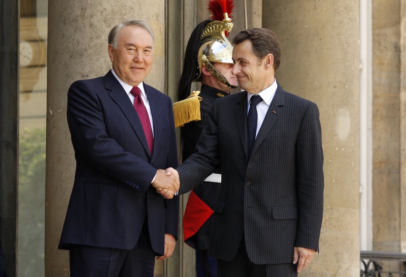Встреча Нурсултана Назарбаева и Николя Саркози. Фото REUTERS/Benoit Tessier©
