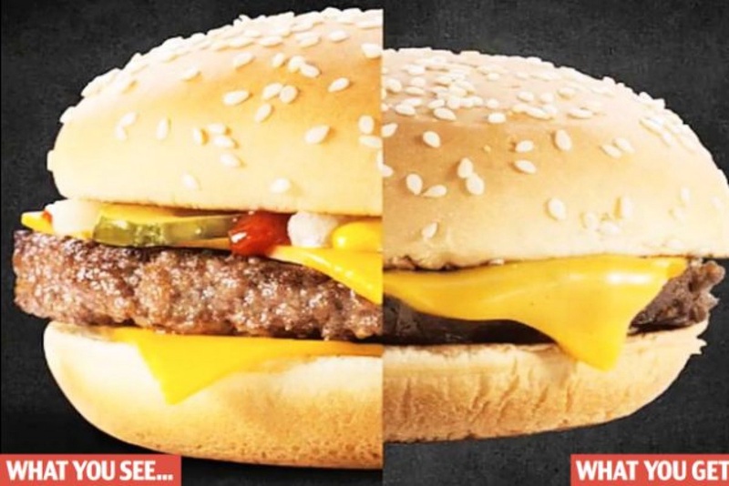 Обычный гамбургер и гамбургер сделанный для рекламы. Фото dailymail.co.uk