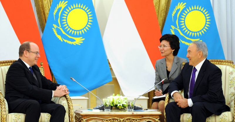 Нурсултан Назарбаев встретился с Князем Монако 2 ноября. Фото с сайта akorda.kz