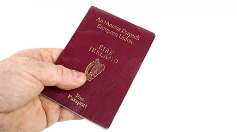 Паспорт гражданина Ирландии. Фото с сайта indymedia.ie