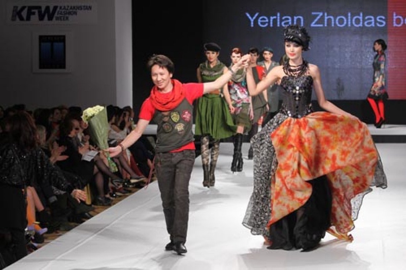 Второй день казахстанской недели моды