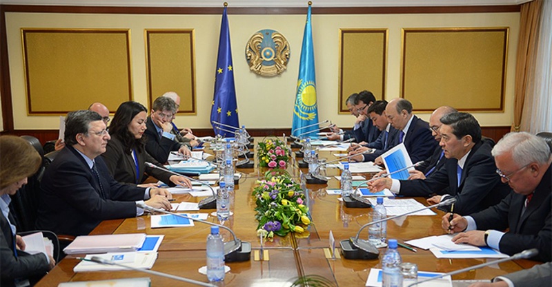 Встреча премьер-министра РК и главы Еврокомиссии. Астана, 2 июня 2013. Фото: primeminister.kz