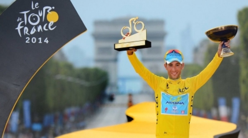 Винченцо Нибали стал победителем "Тур де Франс" в генеральной классификации. ©REUTERS