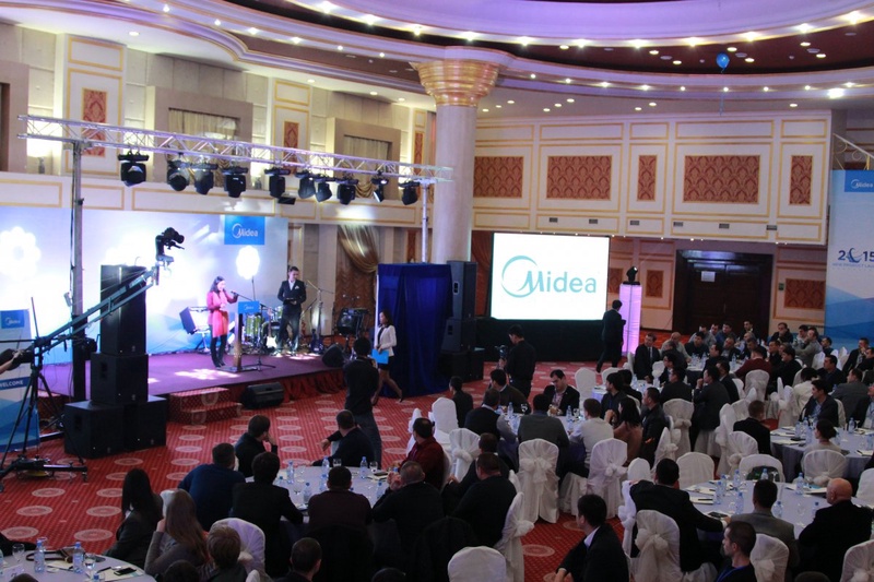 Презентация нового продукта компании Midea в Алматы. Фото ©Tengrinews.kz