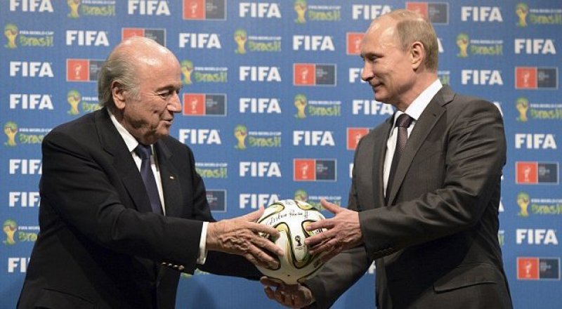 Президент ФИФА Йозеф Блаттер и Владимир Путин. © Reuters