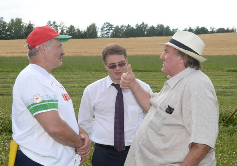 Александр Лукашенко и Жерар Депардье. Фото с официального сайта президента Беларуси.