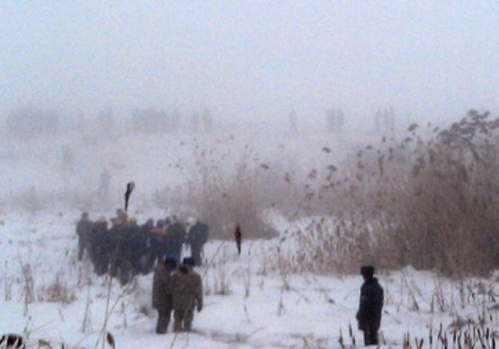 На месте авиакатастрофы у поселка Кызылту. Фото ©tengrinews.kz