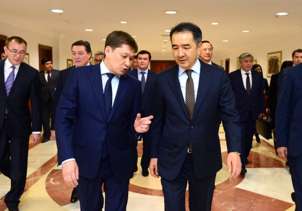 Премьер-министр КР Сапар Исаков и премьер-министр РК Бакытжан Сагинтаев. Фото с сайта primeminister.kz 