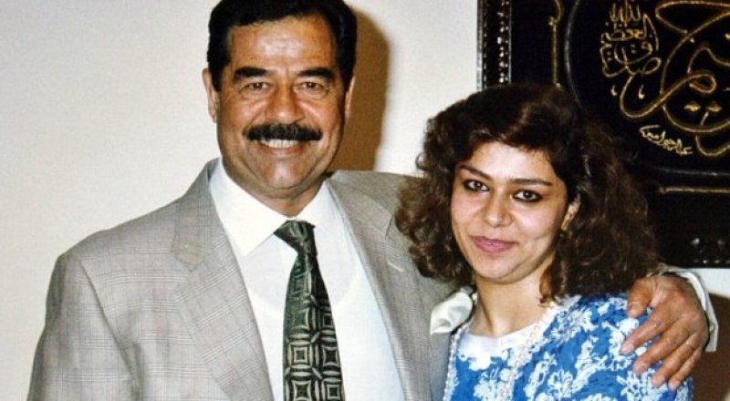 Саддам Хусейн со старшей дочерью Рагад. © Reuters