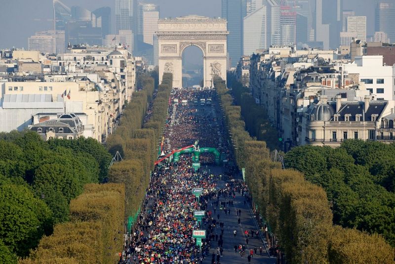 Марафон в Париже. Фото ©REUTERS