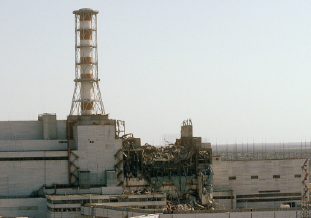 Вид на Чернобыльскую АЭС со стороны четвертого реактора. Фото ©РИА Новости