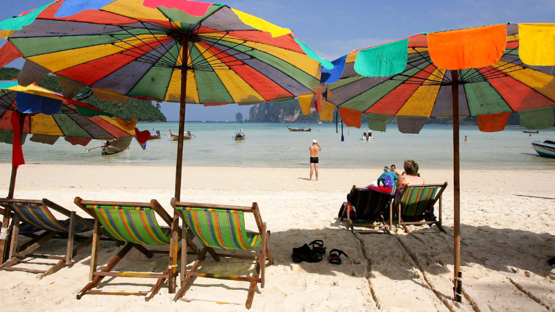 Турист решил "заработать на родителях" ради возлюбленной в Таиланде