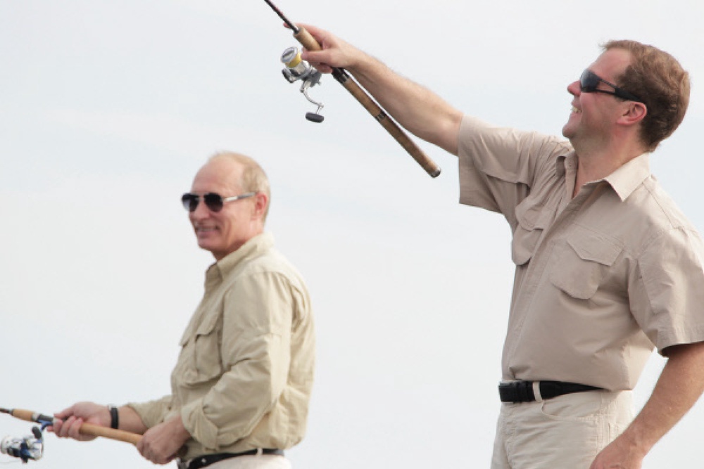 Дмитрий Медведев и Владимир Путин на рыбалке. ©РИА Новости