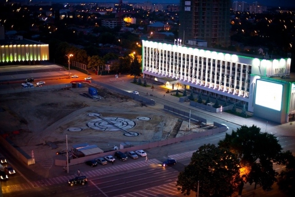 Театральная площадь в Краснодаре. Фото с сайта yugopolis.ru