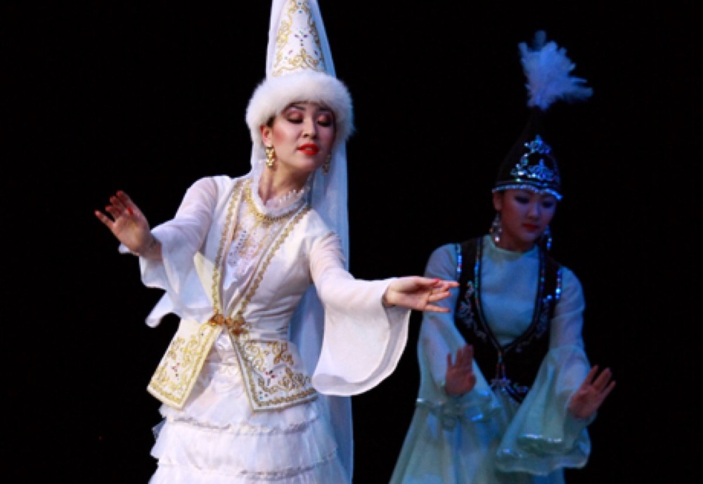 Казахский танец. Фото ©Ярослав Радловский
