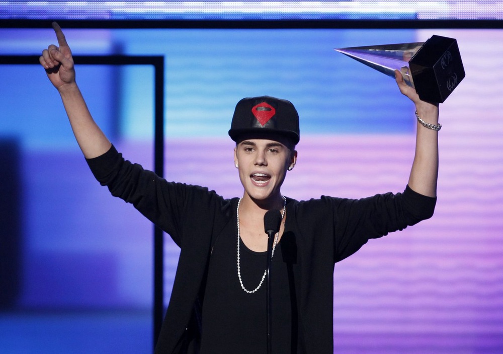 Джастин Бибер получил музыкальную премию American Music Awards. Фото ©REUTERS